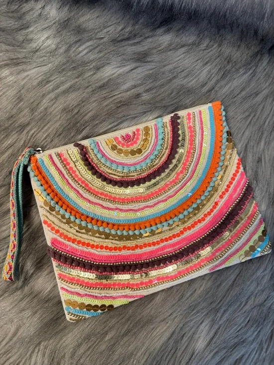 NWT America & Beyond Multicolor Embroidered Tote with Zip Pouch Set - Picture 8 of 13